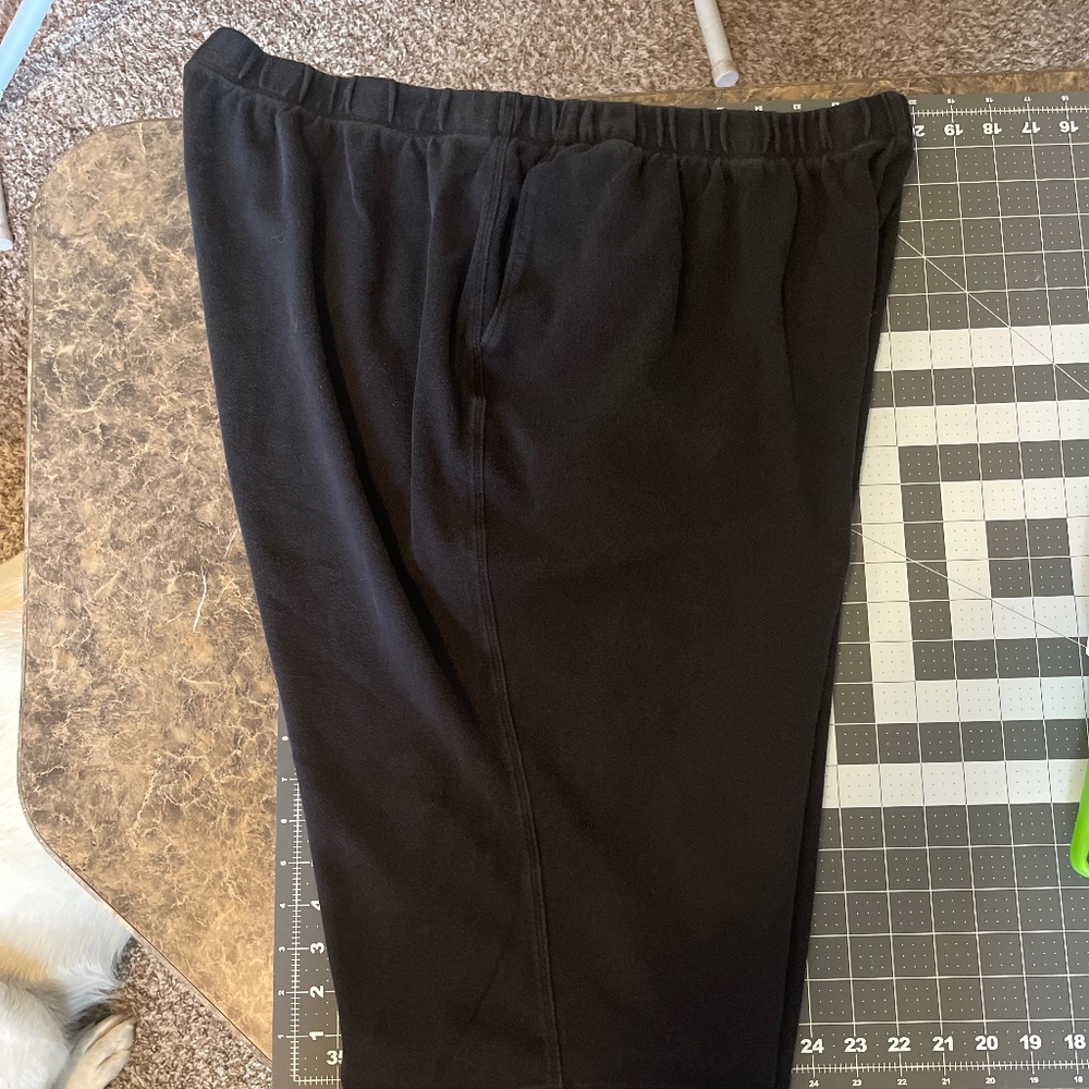 Gently worn knit capris